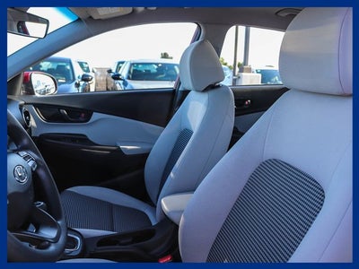 2023 Hyundai Kona SE