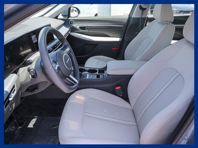 2025 Hyundai Sonata SE