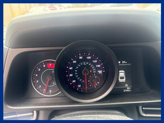 2023 Hyundai Elantra SE
