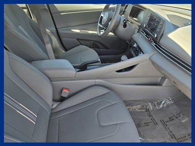 2025 Hyundai Elantra SEL Sport
