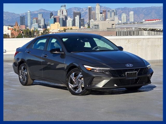 2025 Hyundai Elantra SEL Sport