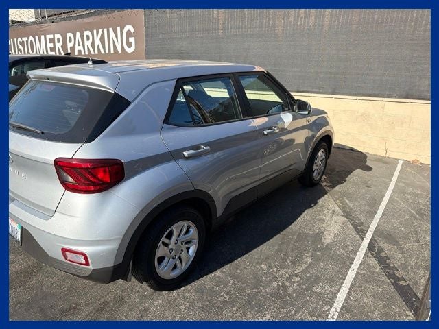 2023 Hyundai Venue SE
