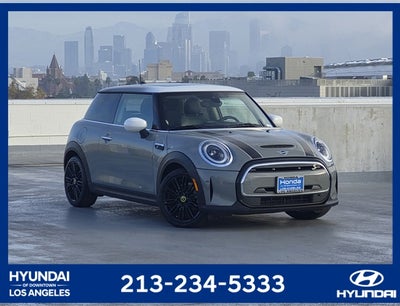 2023 MINI Cooper SE Electric Signature Plus