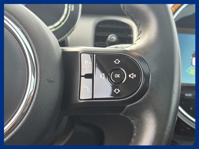 2023 MINI Cooper SE Electric Signature Plus