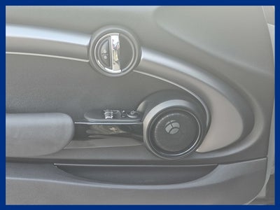 2023 MINI Cooper SE Electric Signature Plus