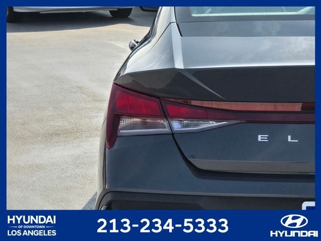 2024 Hyundai Elantra SE