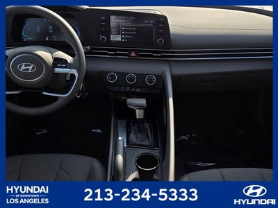 2024 Hyundai Elantra SE