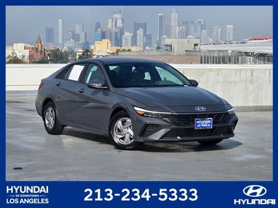 2024 Hyundai Elantra SE