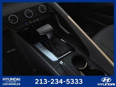 2024 Hyundai Elantra SE