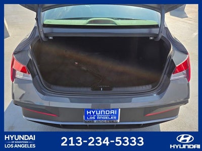 2024 Hyundai Elantra SE