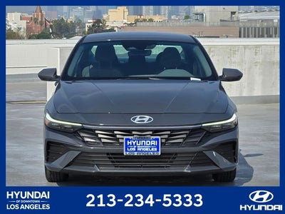 2024 Hyundai Elantra SE